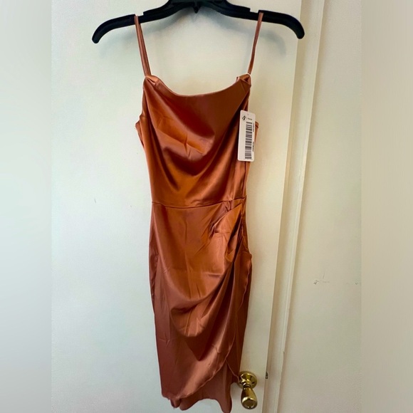 ZPITU Dresses & Skirts - ZPITU satin draped spaghetti strap Small midi with sexy slit, rusty champagne